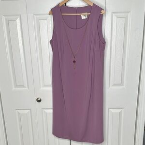 R & M Richards Elegant Purple Sleeveless Dress with Gold Tone Necklace EUC 16W